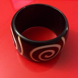 African-Inspired Dark Brown & Cream Swirl Bangle Bracelet